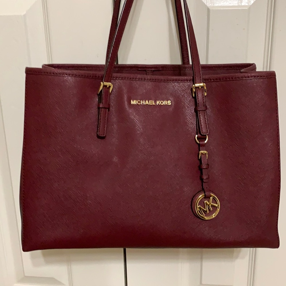 Beautiful Michael Kors tote